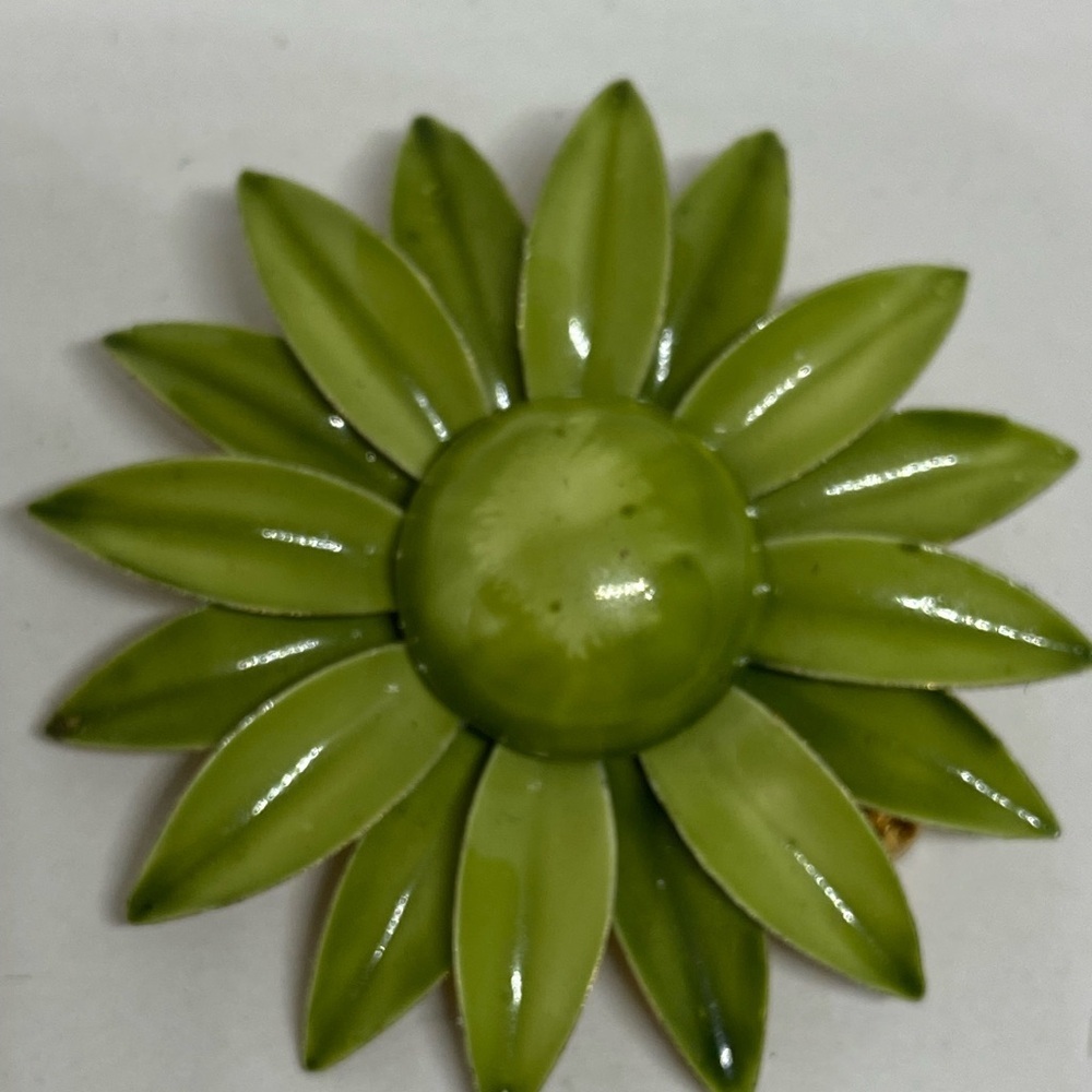 Vintage Green Daisy​ - Picture 5 of 6